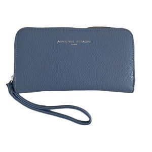 Adrienne Vittadini Charging Wallet - New with Tags